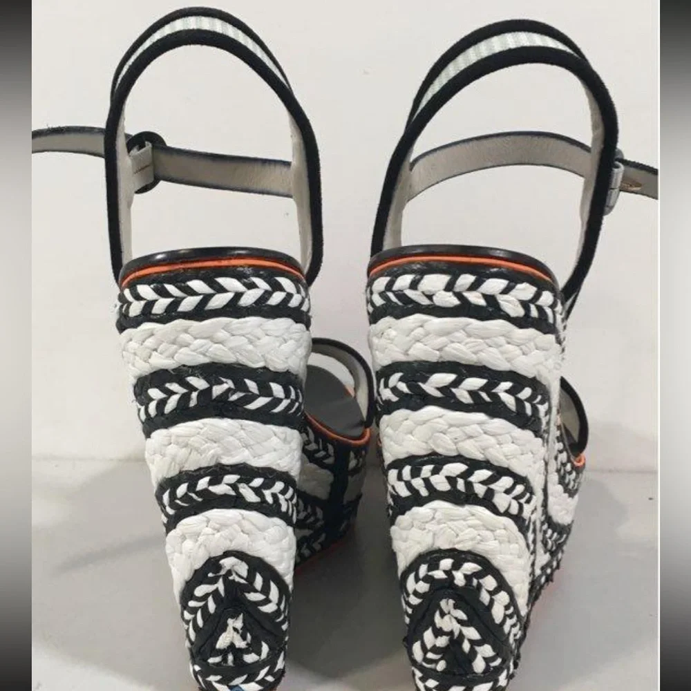 NEW!! Women’s Sophia Webster Lucita Stylish Woven Platform Wedge Sandals Size 41